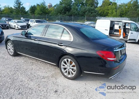 2017 Mercedes-Benz E 300 из США, поврежденный, VIN WDDZF4JB5HA078007